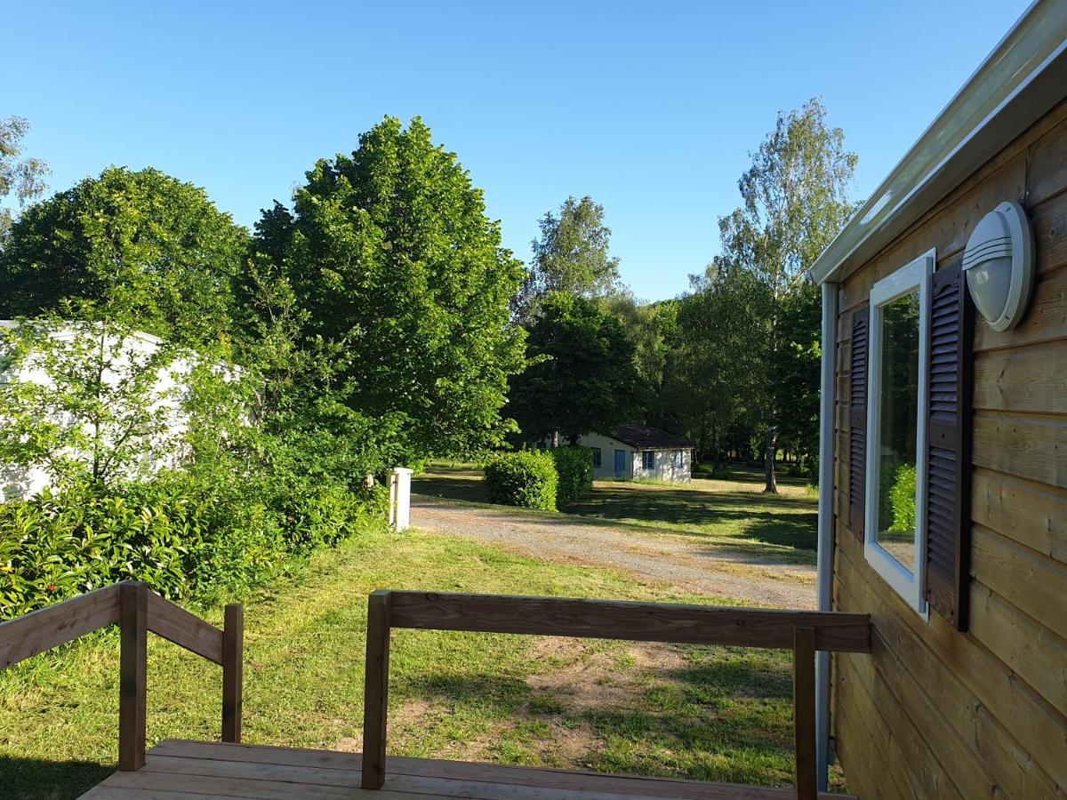 Camping De Ladignac Le Long Bel Air Exteriör bild
