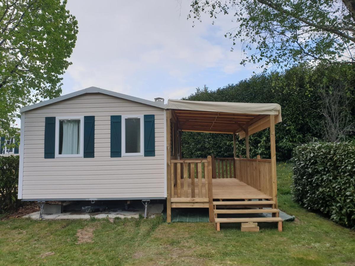 Camping De Ladignac Le Long Bel Air Exteriör bild