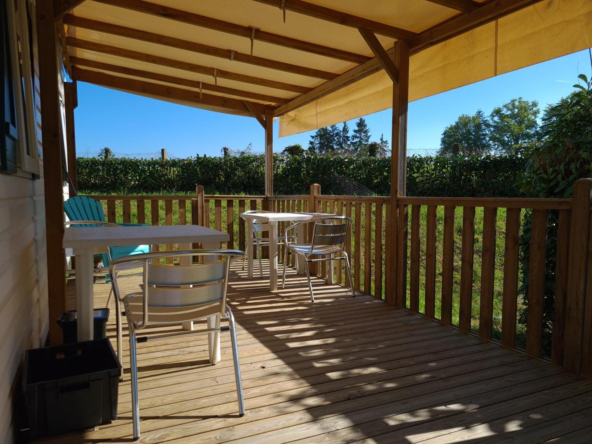Camping De Ladignac Le Long Bel Air Exteriör bild