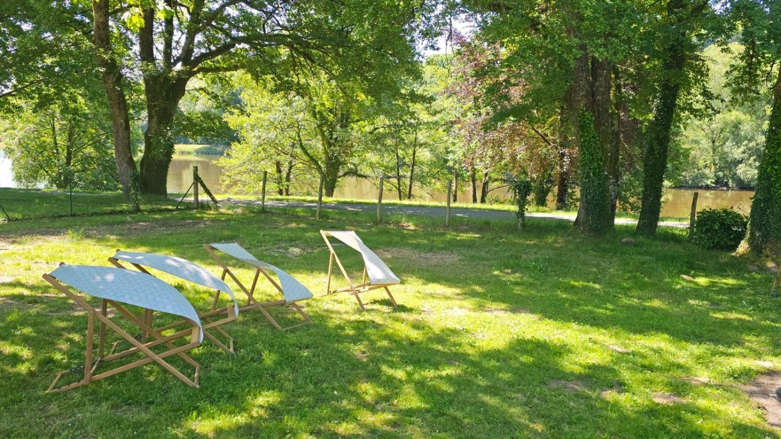 Camping De Ladignac Le Long Bel Air Exteriör bild