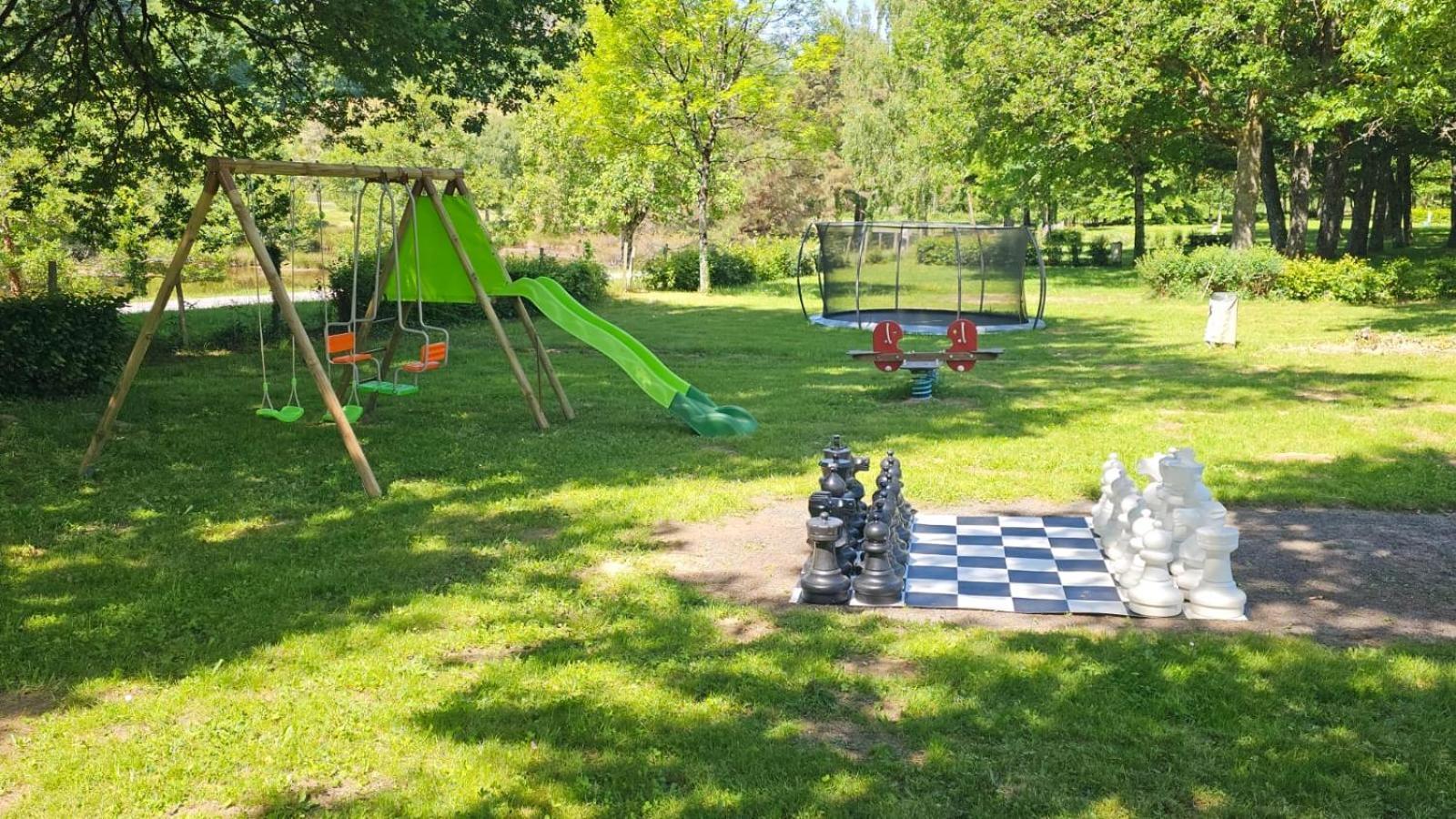 Camping De Ladignac Le Long Bel Air Exteriör bild